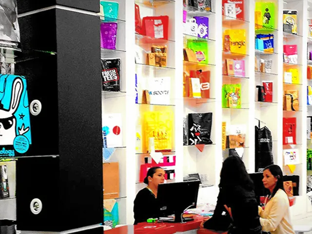 Börse Handbranding shopping bags exhibit